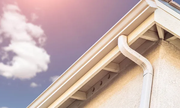 How do I know when my gutters need to be replaced?