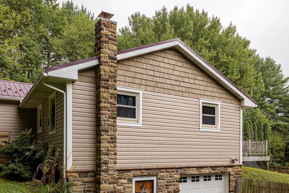 Lap & accent siding refresh, photo 6