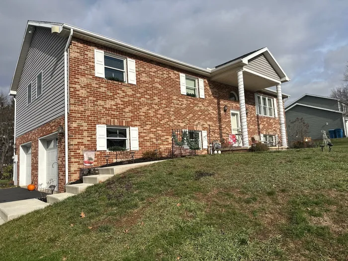 Residential Shingle Roof Installation and Exterior Updates in Mt Wolf