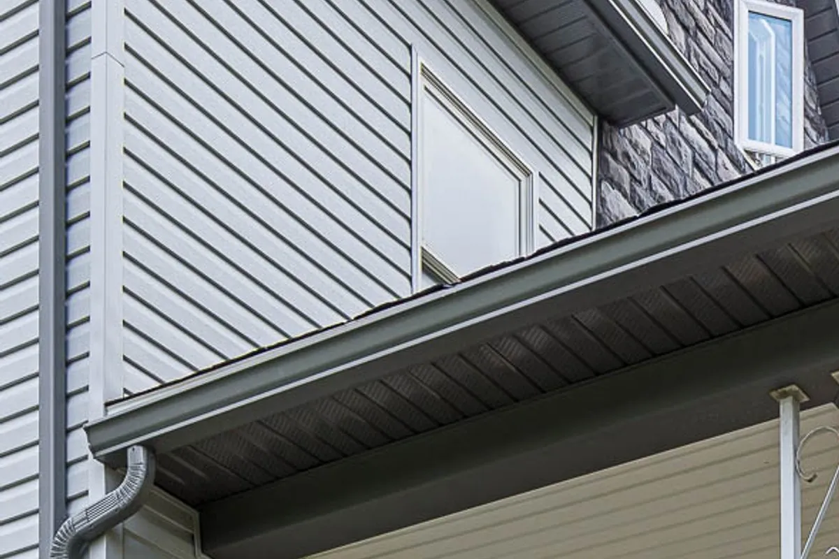 Seamless gutters on a Central Pennsylvania home